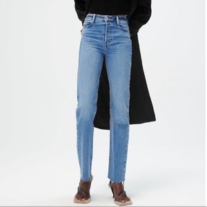 *NWT* Zara High Rise Straight Jeans. Size 4/36/26.